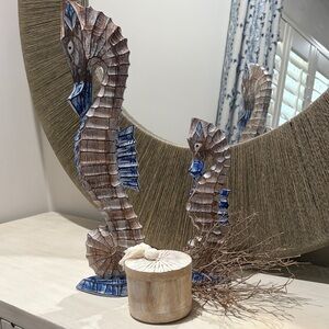 Stoneage Arts Inc., Set of Two Wood White/Blue Seahorses/NWOT/20" & 12"